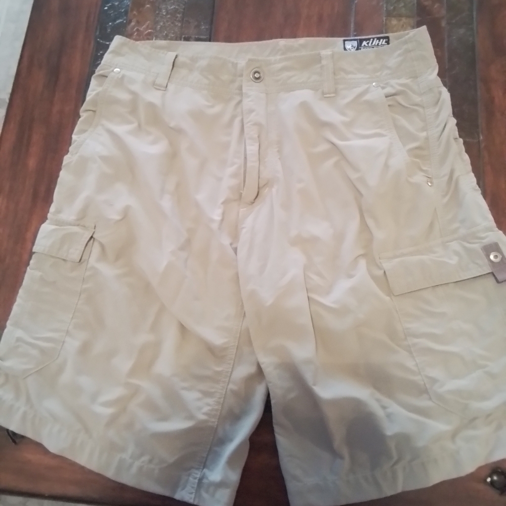 Kuhl hiking shorts, lite brown/ Tan 34/35 waist, 11"inseam